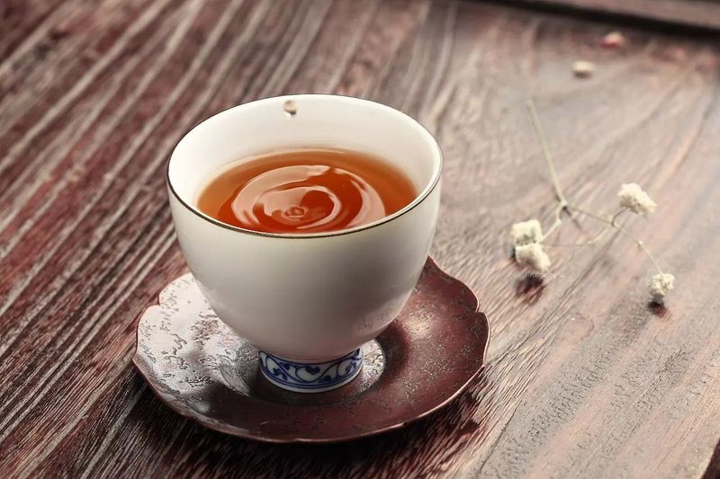 绿茶、红茶和黑茶主要品质成分的比较