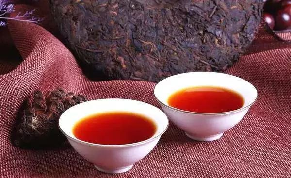 绿茶、红茶和黑茶主要品质成分的比较