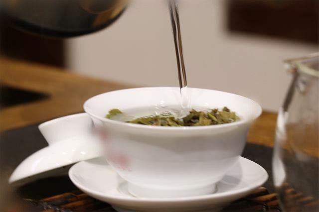 云茶（普洱茶）发展的五个阶段——（一）普洱茶一枝独秀的阶段