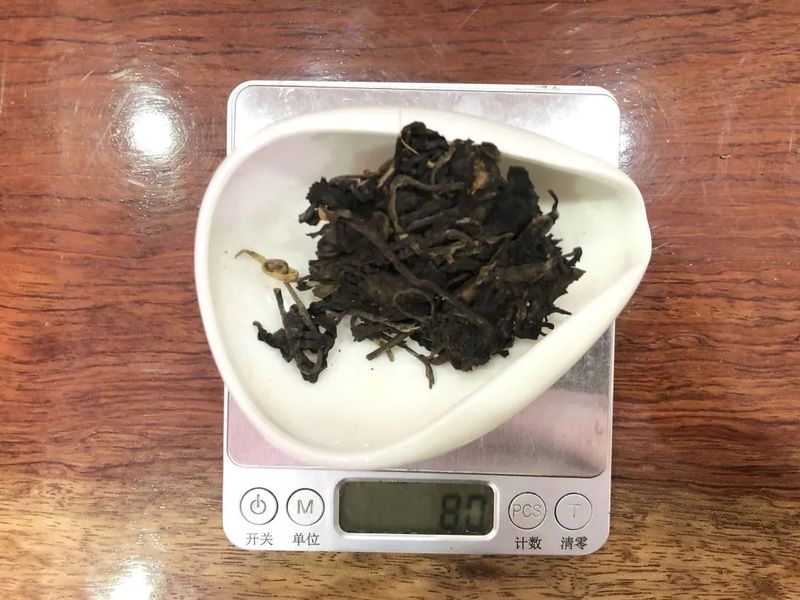 老徐鉴茶：这款老茶很难得！用料不错，存储得当，值得收藏！