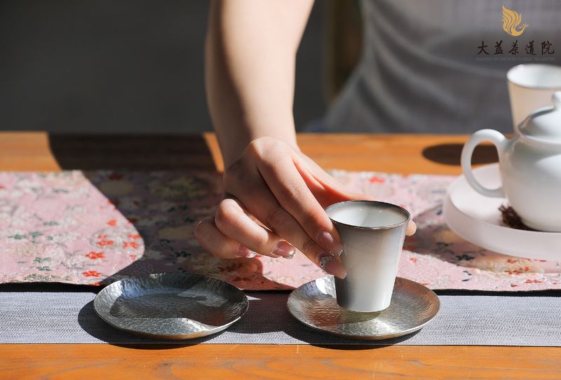 雨水茶席  初春暖阳，正是饮茶好时光