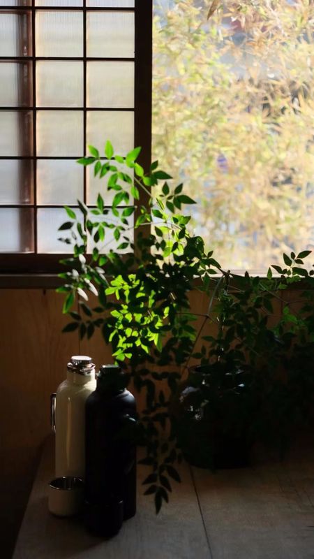 一间茶室，繁华市隐